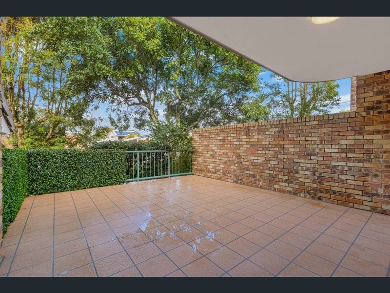 3/17 Korina Avenue, Kirra — photo 1 of 5