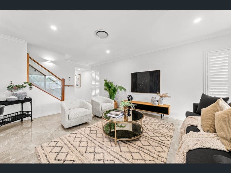 7 Bloomfield Street, Pallara — photo 1 of 5