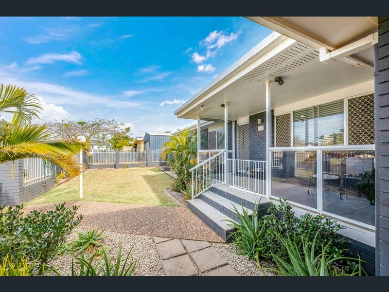 21 Limpus Crescent, Kalkie — photo 1 of 5