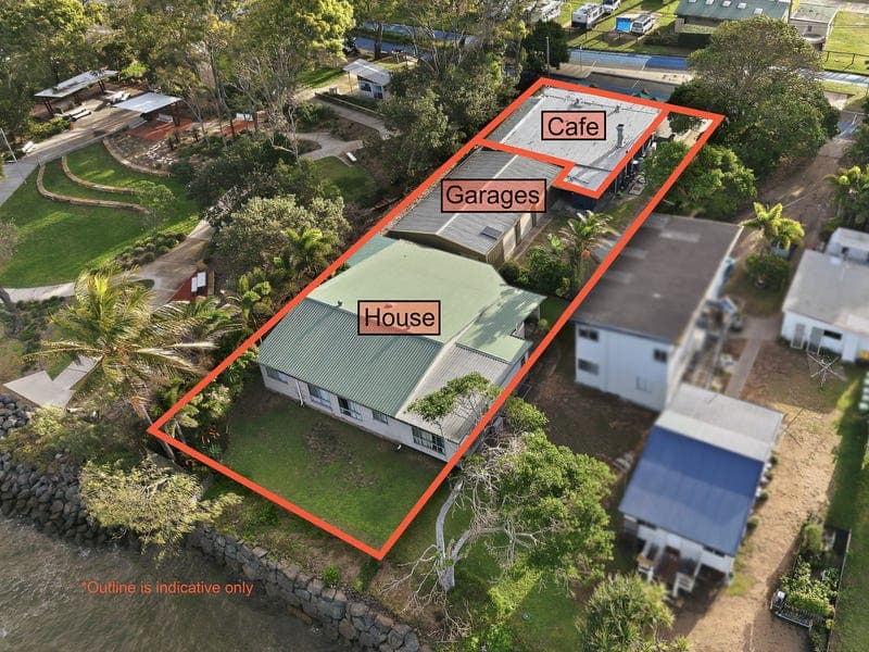 19 Biggs Avenue, Beachmere — photo 1 of 5