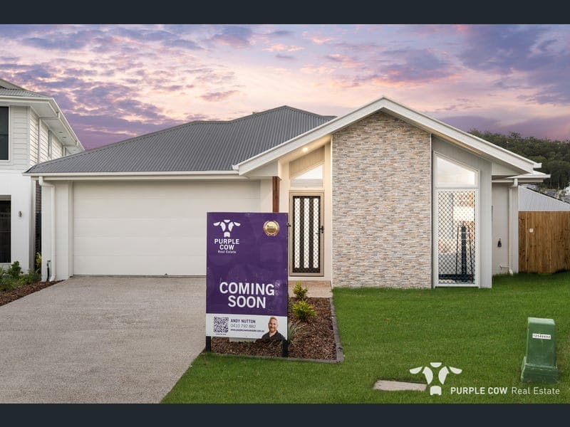 53 Torres Way, Spring Mountain — photo 1 of 5