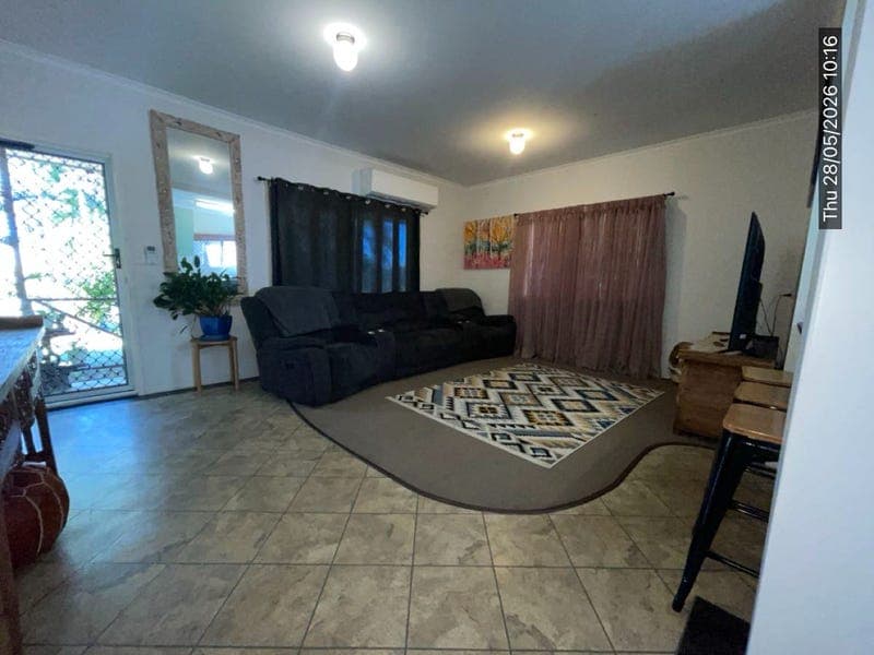 21 Goolagong Crescent, Moranbah — photo 1 of 5
