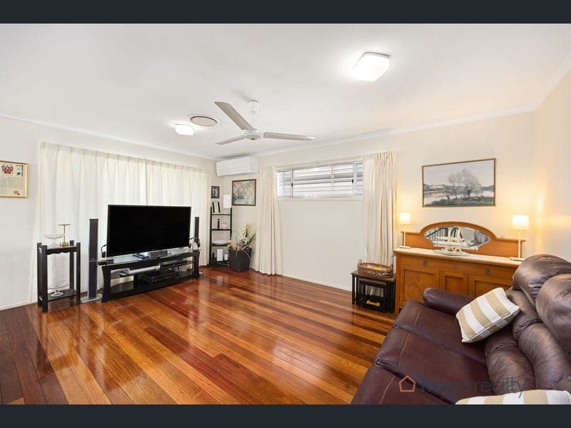100 Borden Street, Sherwood — photo 1 of 5