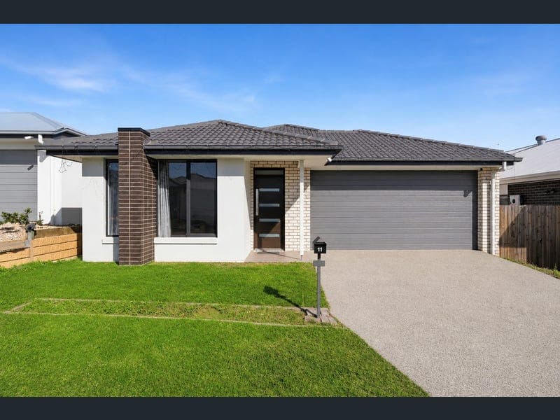 11 Lovage Street, Greenbank — photo 1 of 5