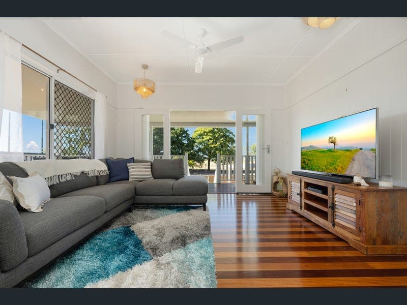 15 Lindsay Street, Rosslea — photo 1 of 5