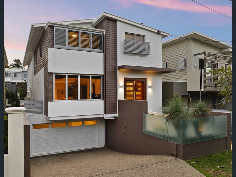 100 Pring Street, Hendra — photo 1 of 5