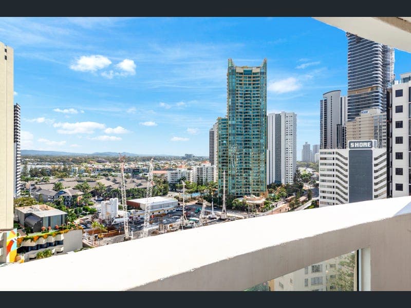 51/114 The Esplanade, Surfers Paradise — photo 1 of 5