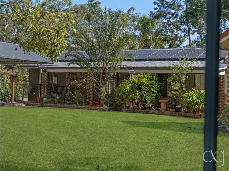 40 Oxley Drive, Karalee — photo 1 of 5