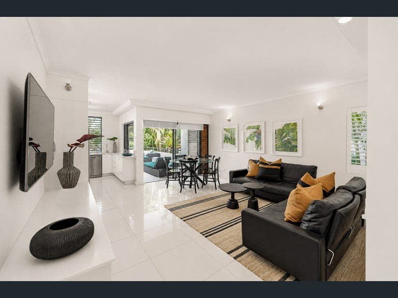 9/40 Hastings Street, Noosa Heads — photo 1 of 5