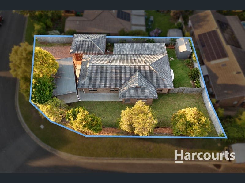 5 Verdon Court, Petrie — photo 1 of 5
