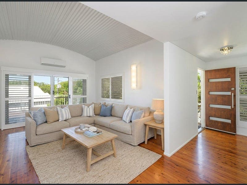 30 Lowry Street, Peregian Beach — photo 1 of 5
