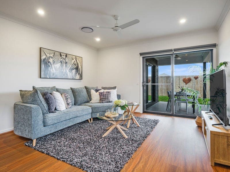 8 Pulsar Street, Flagstone — photo 1 of 5