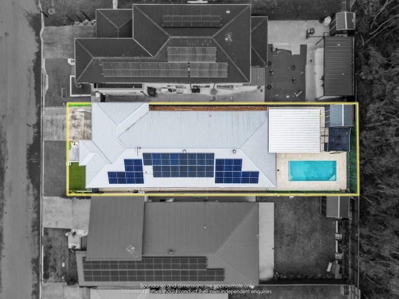 145 Ashwood Circuit, Chambers Flat — photo 1 of 5