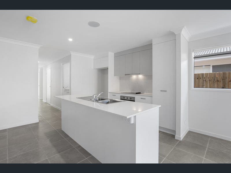 67 Daisy Street, Caboolture South — photo 1 of 5