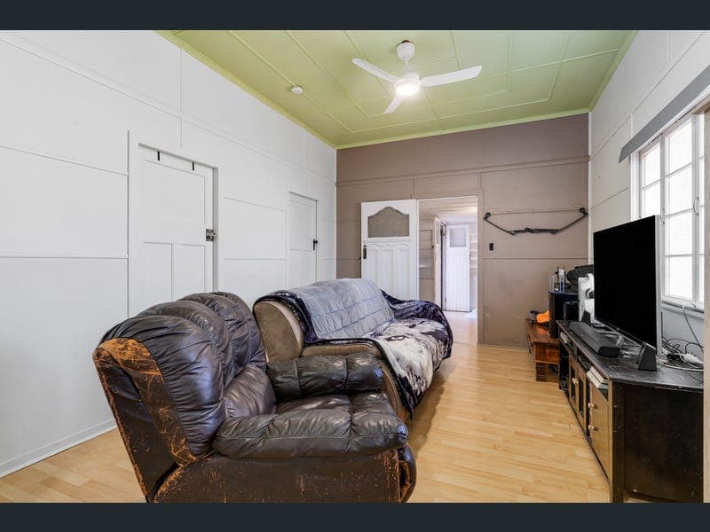 267 Dean Street, Berserker — photo 1 of 5