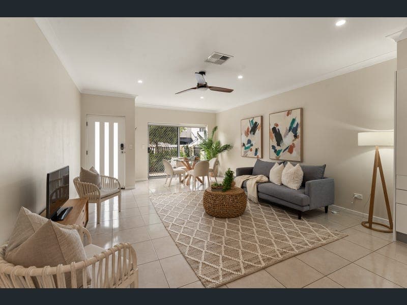 15 Storkey Street, Windsor — photo 1 of 5