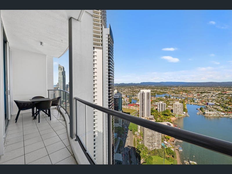 3381/23 Ferny Avenue, Surfers Paradise — photo 1 of 5