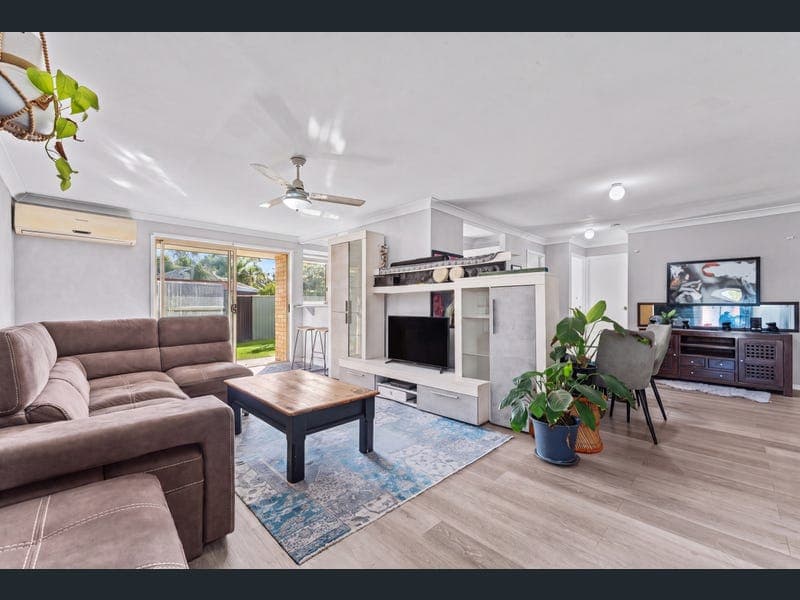 9/27 Fortune Street, Coomera — photo 1 of 5
