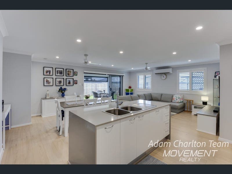 4 Anemone Close, Caboolture — photo 1 of 5