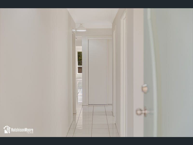 27 Ballow Crescent, Redbank Plains — photo 1 of 5