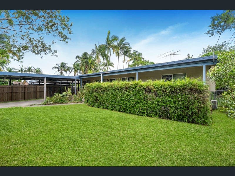11 Surman Street, Loganlea — photo 1 of 5