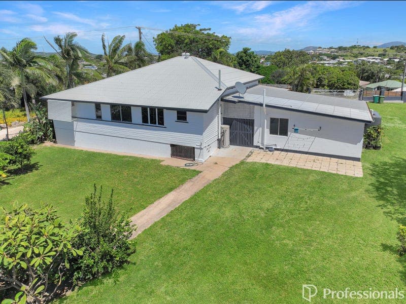 18 Hay Street, Bowen — photo 1 of 5