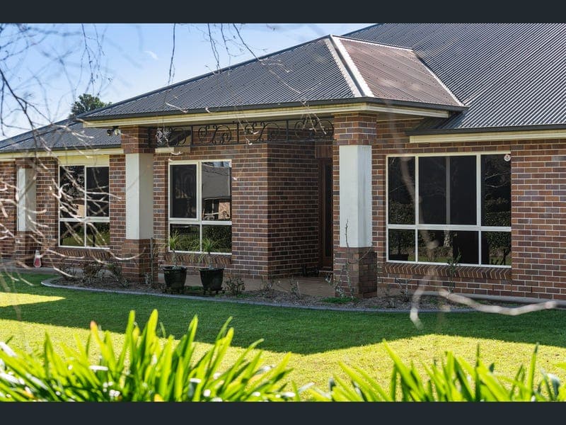 54 Palmer Drive, Highfields — photo 1 of 5