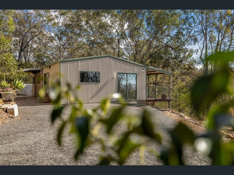 40 Berghofer Drive, Withcott — photo 1 of 5