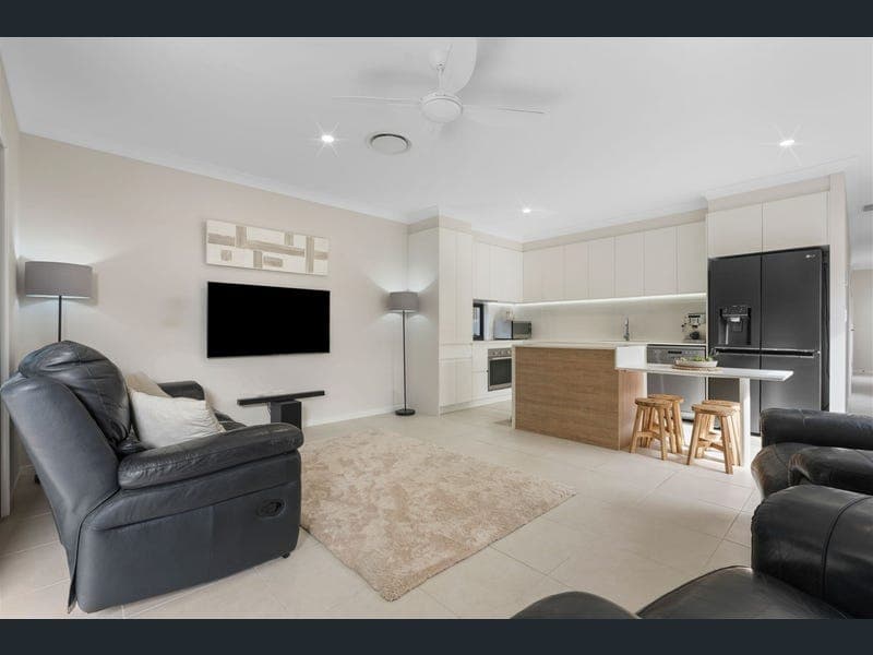 30 Jimmy Road, Coomera — photo 1 of 5