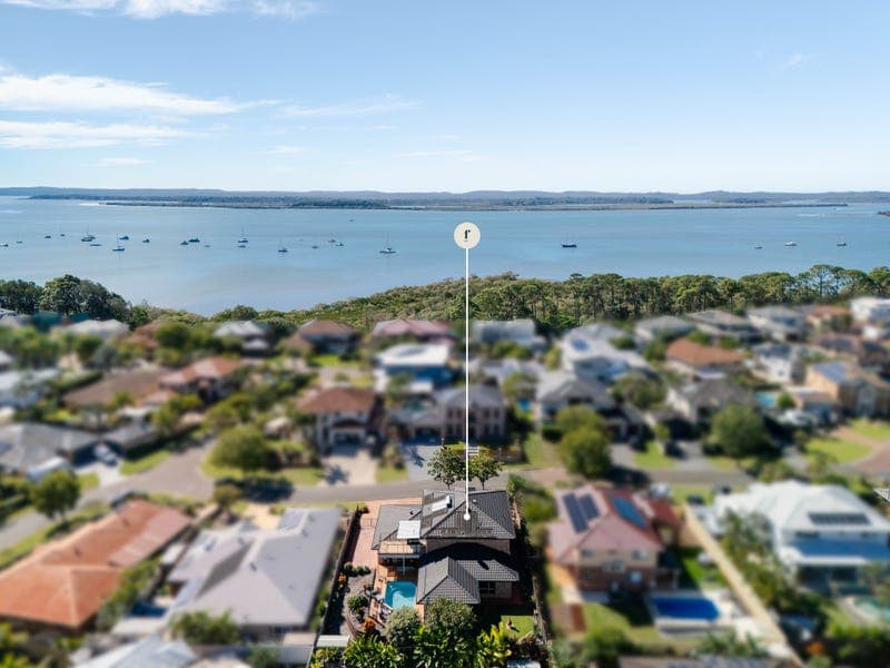 3 Dennison Court, Redland Bay — photo 1 of 5