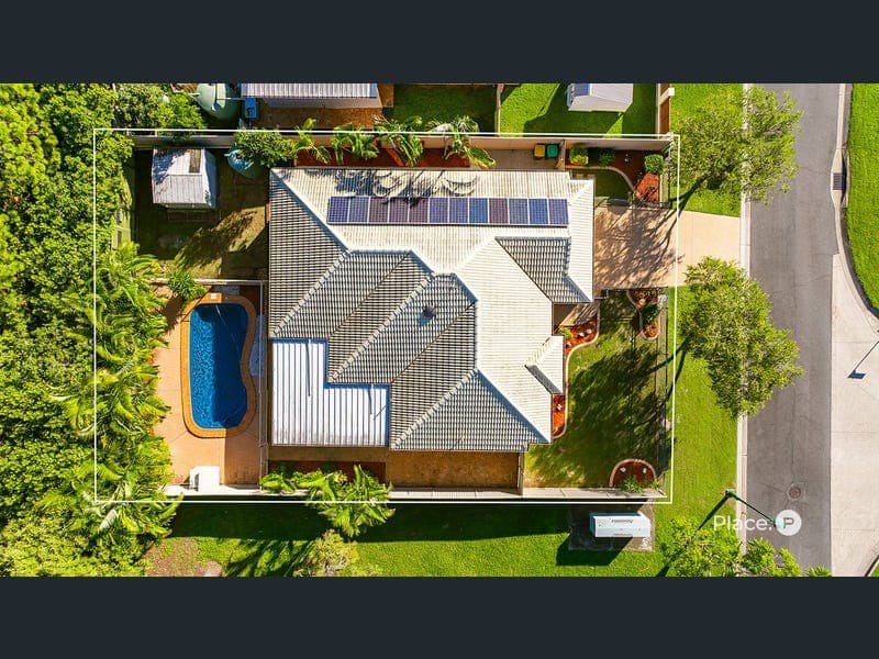 29 Teak Street, Rothwell — photo 1 of 5
