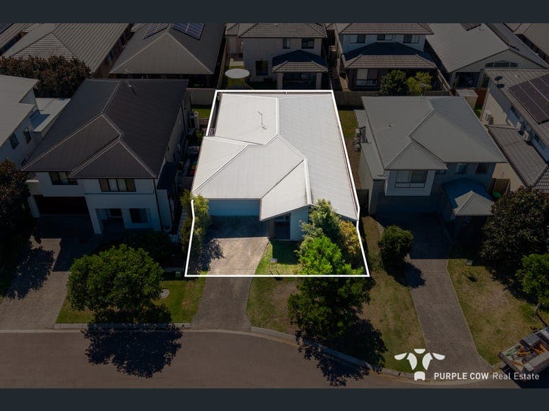 13 Splendid Close, Pallara — photo 1 of 3