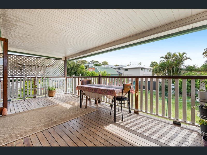 11 Wilfred Street, Lota — photo 1 of 5