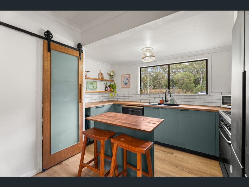85 Bronze Street, Maryborough — photo 1 of 5