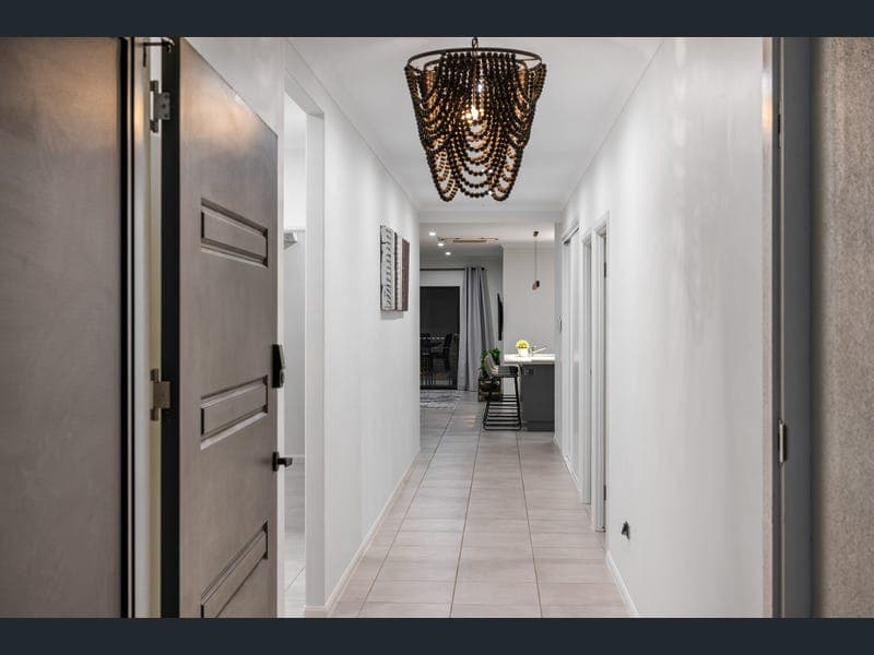 5 Pamela Court, Rasmussen — photo 1 of 5
