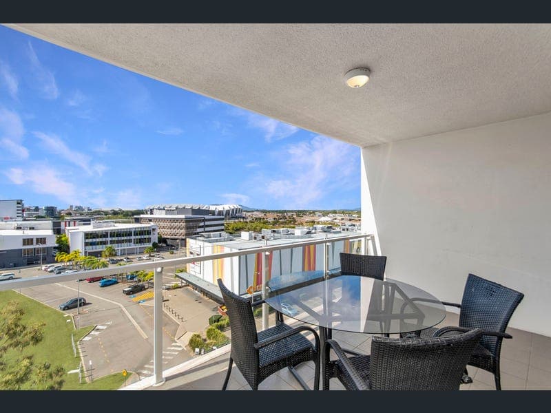 31/1-3 Kingsway Place, Townsville City — photo 1 of 5
