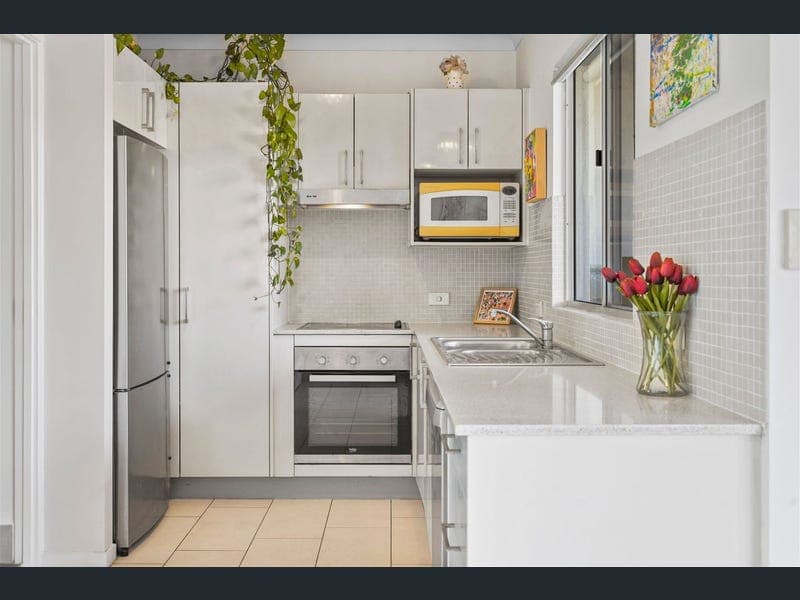 4/102 Melton Road, Nundah — photo 1 of 5