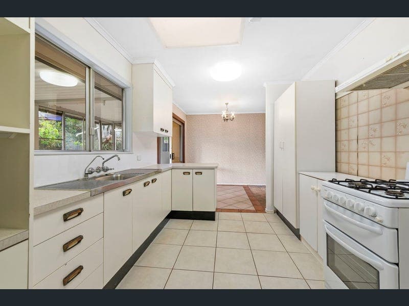 6 Koombarra Street, Harlaxton — photo 1 of 5