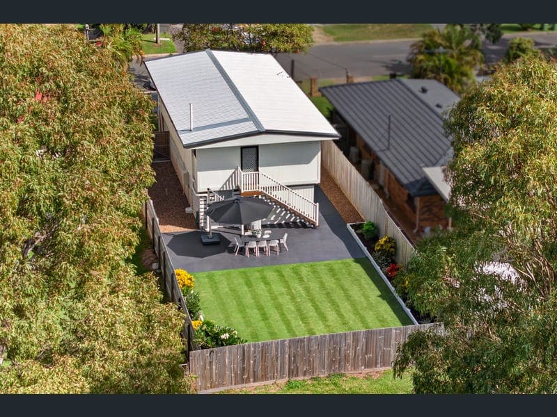 31 Thomas Street, Birkdale — photo 1 of 5