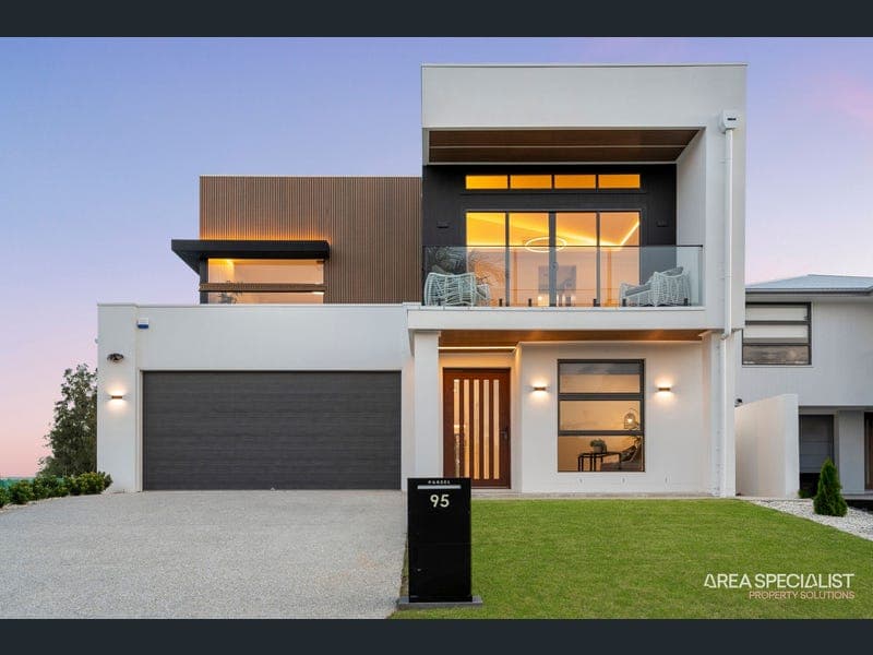95 Harbour Boulevard, Jacobs Well — photo 1 of 5