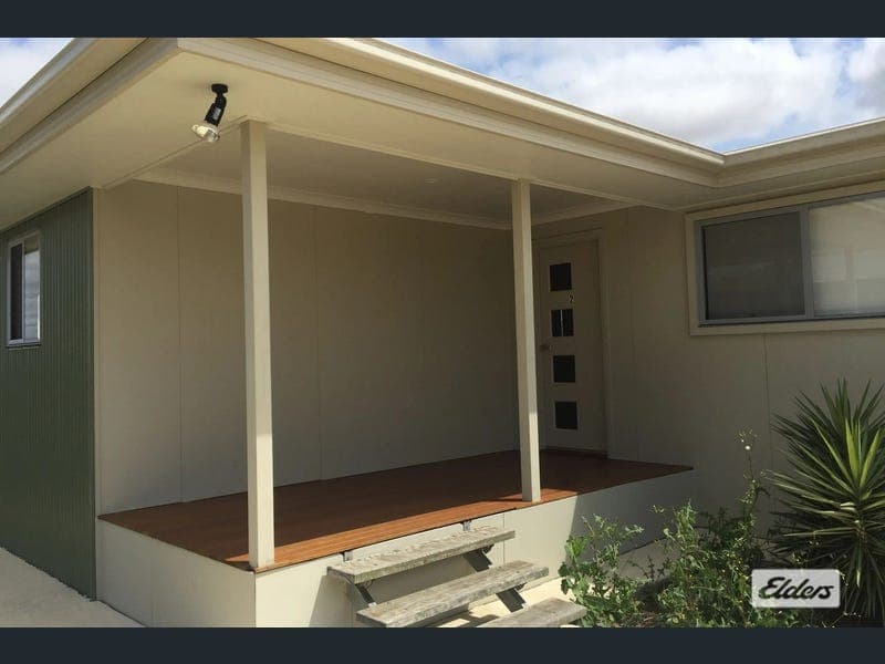2/15 Barnsley Street, Chinchilla — photo 1 of 5