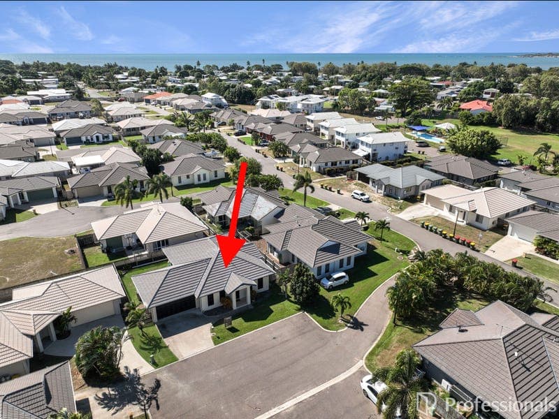 4 Fourth Close, Bowen — photo 1 of 5