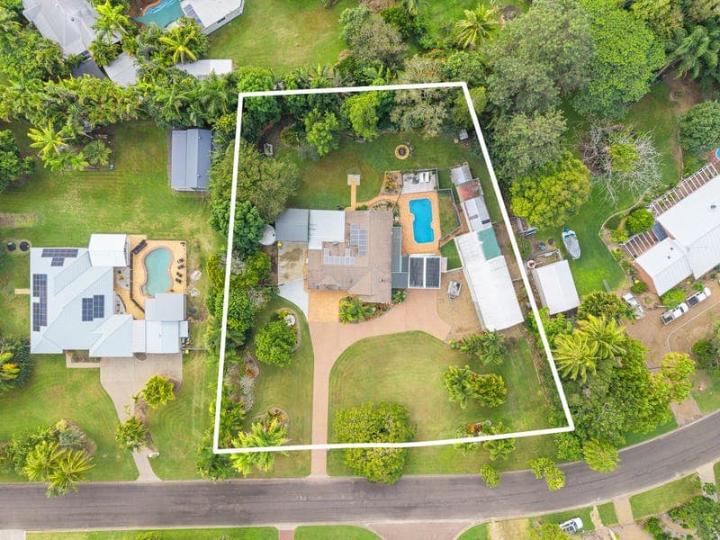 9 Homebush Road, Dundowran Beach — photo 1 of 5