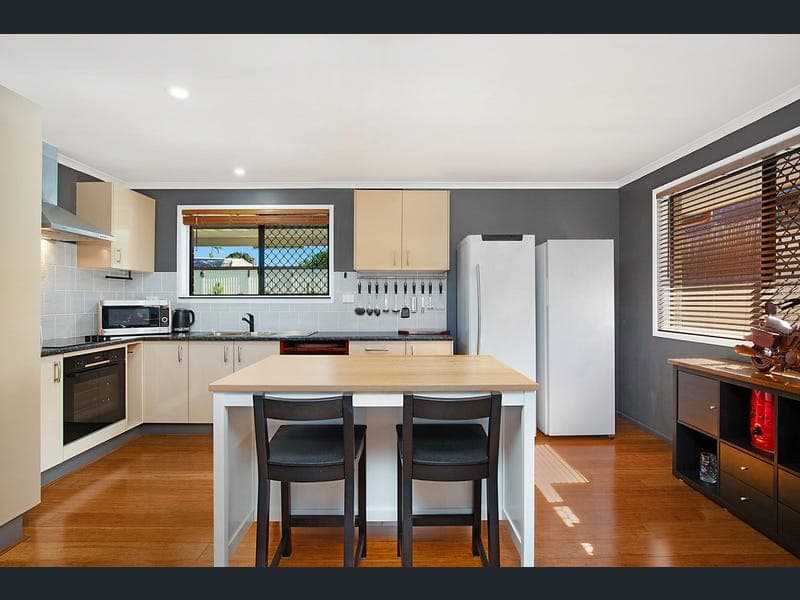 93 Vansittart Road, Regents Park — photo 1 of 5