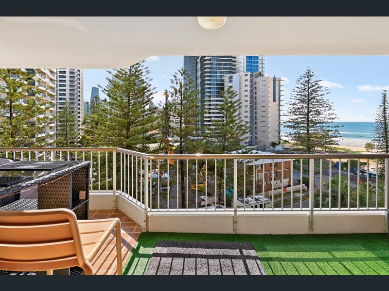 604/10 Vista Street, Surfers Paradise — photo 1 of 5