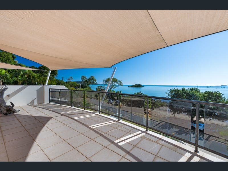 Level 2/22 Coral Esplanade, Cannonvale — photo 1 of 5