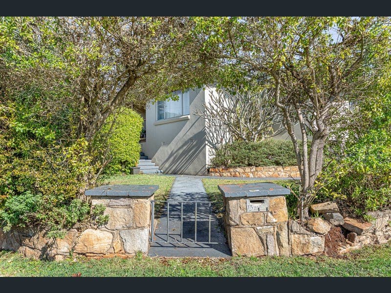 15 Skehan Street, Centenary Heights — photo 1 of 5