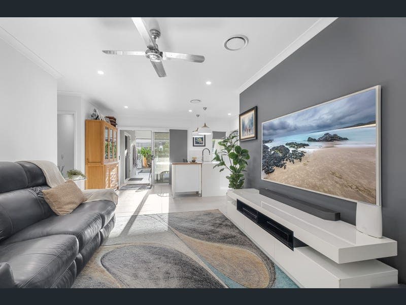 13 Jasmine Avenue, Nirimba — photo 1 of 5