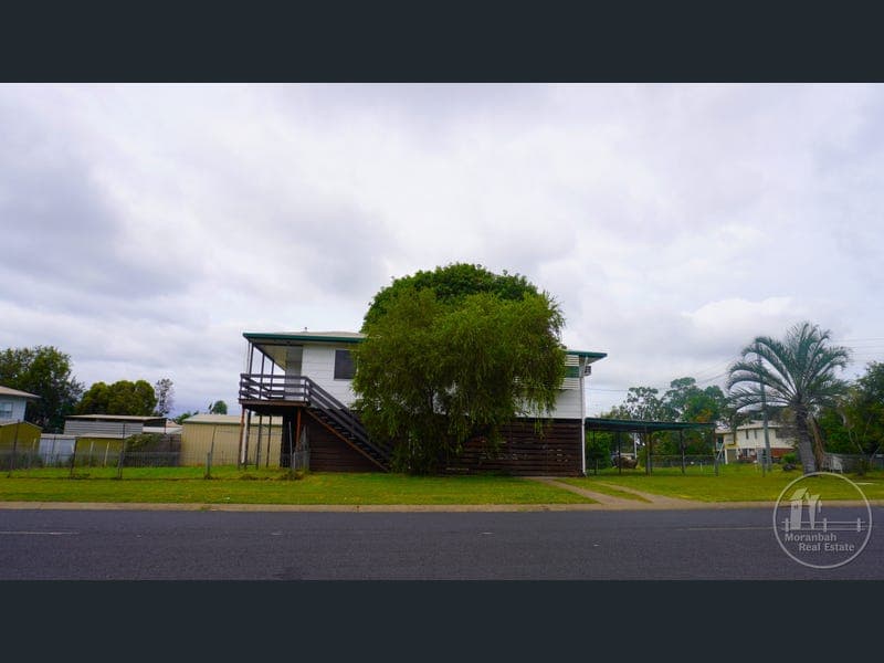 40 Rosewall Street, Moranbah — photo 1 of 5
