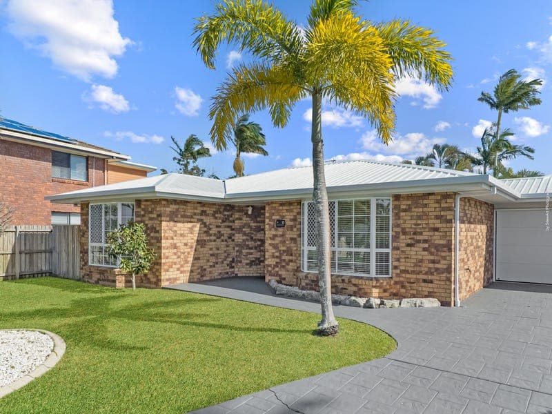 10 Hayman Court, Kawungan — photo 1 of 5
